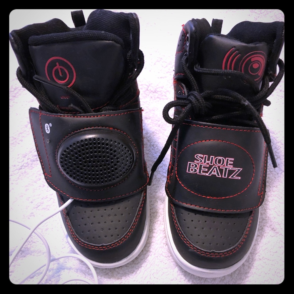 Boys sneakers